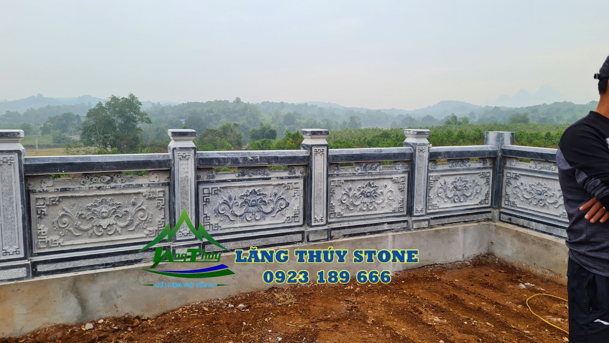 Lan can đá xanh đen nhà a Tuấn Lan can đá xanh đen nhà a Tuấn