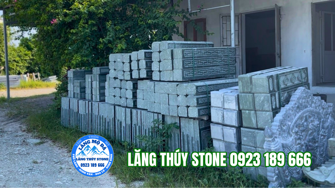 Xưởng sản xuất lăng mộ đá Ninh Bình – Lăng Thuý Stone Các cấu kiện đá đã hoàn thiện tại xưởng Lăng Thuý Stone Ninh Bình