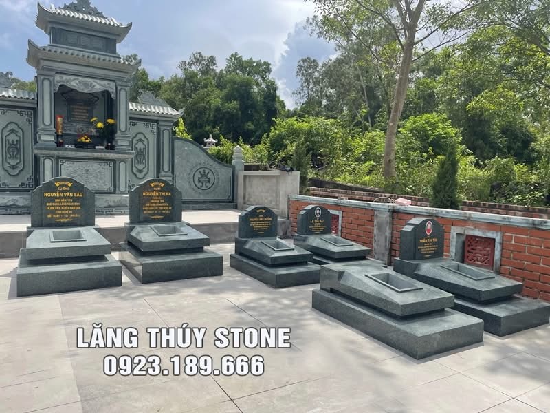 Xưởng sản xuất lăng mộ đá Ninh Bình – Lăng Thuý Stone Khu lăng mộ đá gia đình hoàn thiện với lăng thờ và mộ đá