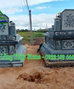 Mộ đá đẹp xanh rêu chú kiên