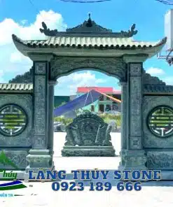 Cổng đá xanh rêu đẹp