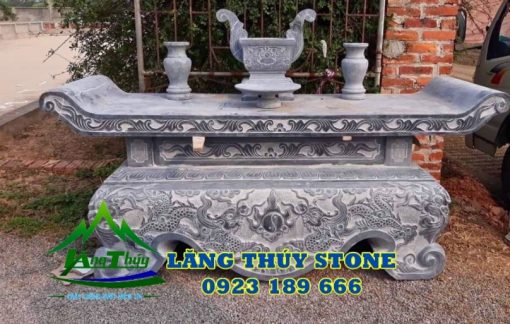 Bàn lễ bằng đá Bàn lễ bằng đá