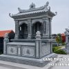 Mộ đá đôi một mái bằng đá xanh rêu