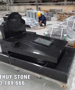 Mộ đá Granit đen Ấn Độ nguyên khối kích thước 81 x 127 cm
